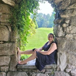 Meet your Posher, Laura